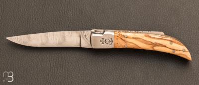 Knife "Le Camarguais Damas n ° 12" chiseled spring and olive wood