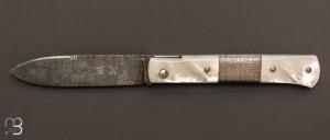  “ Robespierre ”  knife by Robert Beillonnet - Mother-of-pearl and damascus