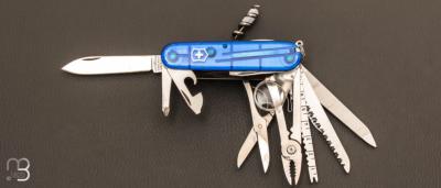 Couteau Suisse Victorinox Swisschamp Bleu Translucide