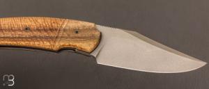    Couteau  "  Front-flipper custom " par Fabrice Delbart - Forge Celtique - Padouk ondé et lame en RWL-34