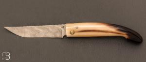  Couteau " Montségur "  par Jean-Paul Tisseyre - Corne jaspée noire et lame damas 