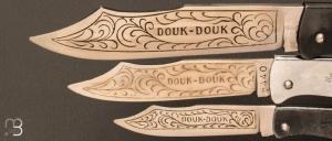   Set de trois couteaux Douk-Douk : petit, chromé et géant + étui cuir - Rare