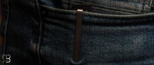   Couteau  "  Basic Flipper" fibre de carbone "pocket clip" de Jean Pierre Martin