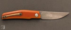   Couteau  "  SHUT 180 " par Thierry Savidan - Micarta butterscotch et lame damas Vegas Forge