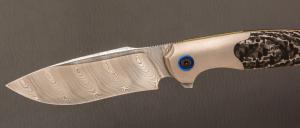 Couteau " Milvus " Liner-Lock flipper par Olivier Lamy - Fatcarbon® et lame en Damasteel®